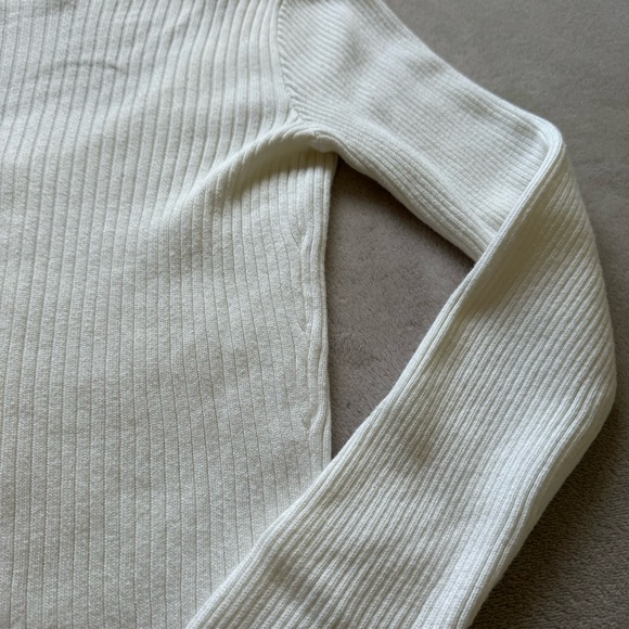 Brandy Melville Cream Button Up Sweater - Picture 8 of 8